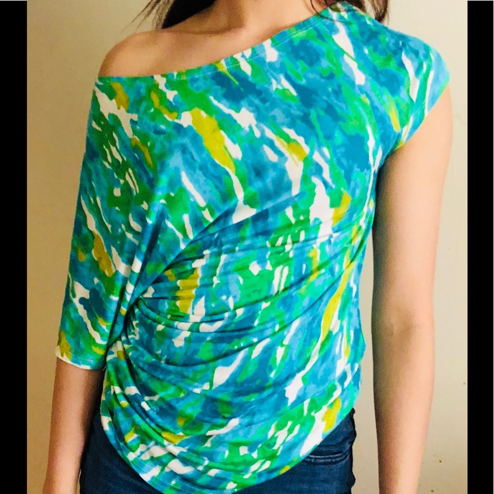 Unique one sided top - Picture 1 of 3